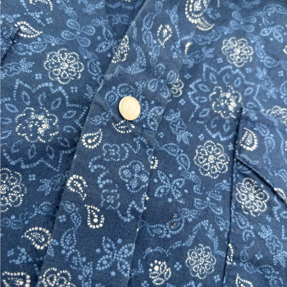 Stylish Blue Paisley Kids Button Down Shirt - Picture 4 of 8